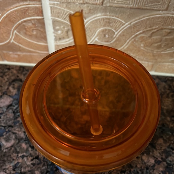 Dave & Busters reusable cold beverage 16 oz cup with straw - Picture 3 of 7